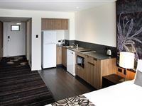 King Privilege Apartment - Mantra Gladstone